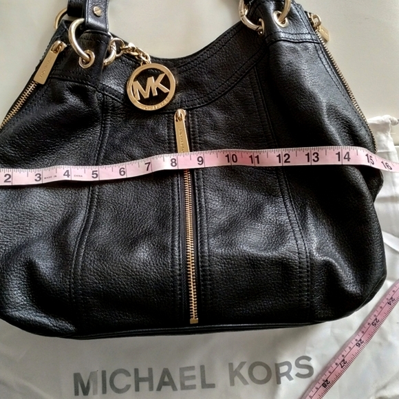 Michael Kors Black Leather Zippered Bag with Dust Bag EUC - Picture 12 of 16